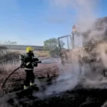 carreta pega fogo na BR-153 entre Guaraí e Presidente Kennedy no Tocantins