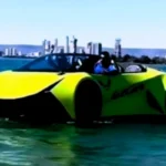 Jetski com design de Lamborghini navegando na Praia da Graciosa em Palmas, Tocantins