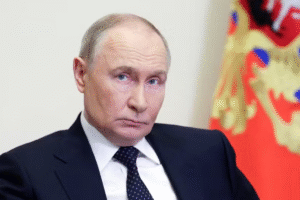 Ataque de drones ucranianos deixa três mortos e dois feridos no oeste da Rússia