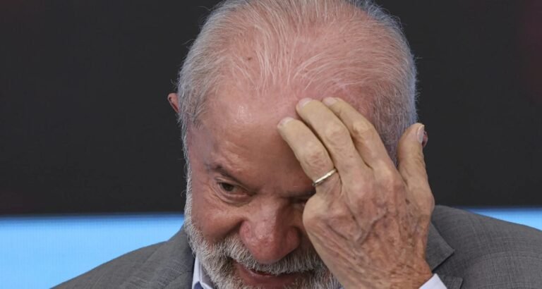 Pesquisa Datafolha: 35% dos brasileiros atribuem a Lula responsabilidade por tarifas impostas por Trump