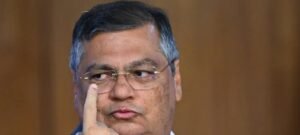 Dino determina que sanções impostas por governos estrangeiros não atinjam brasileiros sem base legal no país