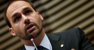 Eduardo Bolsonaro rebate indiciamento da PF e nega tentativa de influenciar ações nos EUA