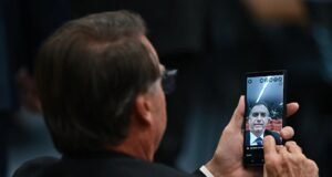 Relatório da PF expõe mensagens com ataques de Eduardo a Jair Bolsonaro e críticas de Malafaia