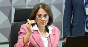 Damares Alves solicita convocação de Lula, Dilma, Temer e Bolsonaro na CPMI do INSS