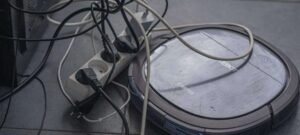 Extensões elétricas: cinco práticas comuns que elevam o risco de acidentes domésticos