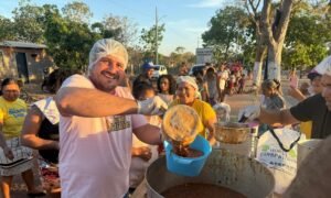 Sopão Solidário distribui refeições, cestas básicas e promove integração em bairro de Gurupi