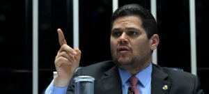 Alcolumbre reage a inquérito e diz que emendas parlamentares não podem ser criminalizadas