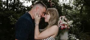 Anúncio de noivado de Taylor Swift evidencia força das relações parasociais nas redes