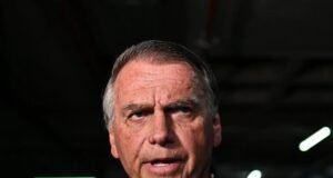 PF pede vigilância interna na casa de Bolsonaro; especialistas apontam falta de amparo legal