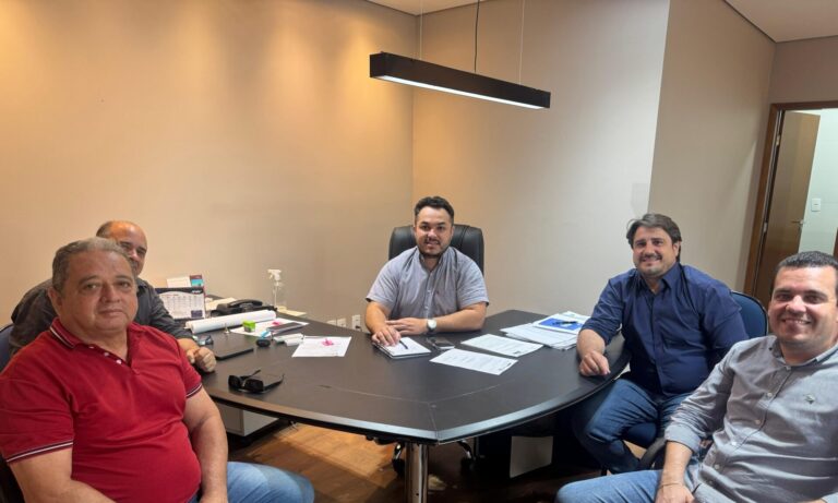 Governo do Tocantins, deputado Eduardo Fortes e Prefeitura de Brejinho de Nazaré articulam construção de cacimbas para enfrentar a seca