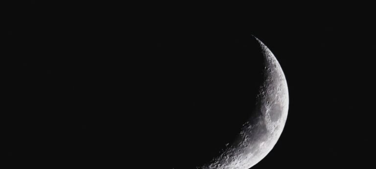 Lua entra na fase Nova nesta sexta-feira, 30 de agosto de 2025