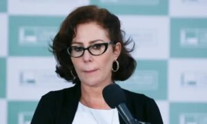 Justiça italiana decide manter Carla Zambelli presa até conclusão da extradição