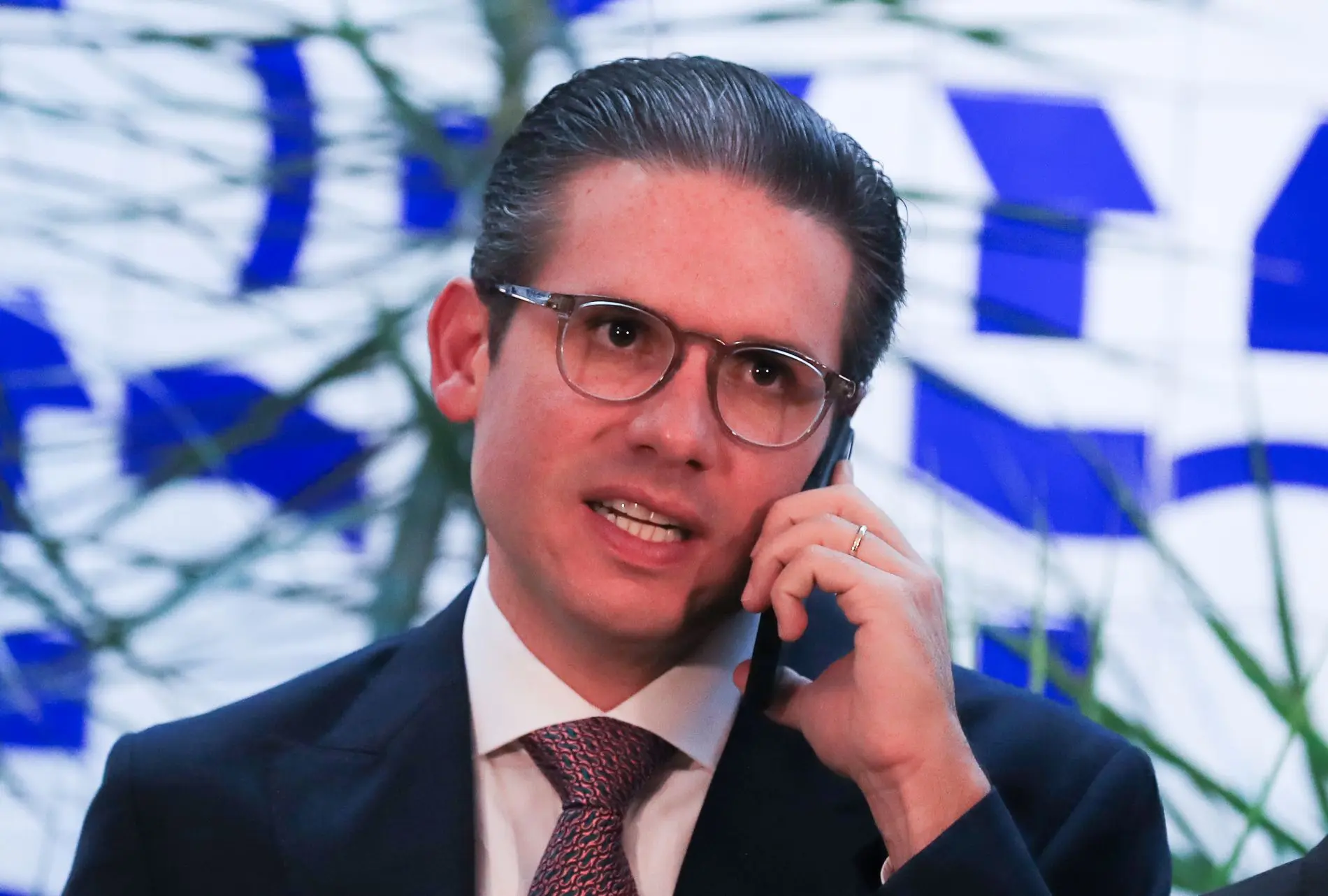 Presidente da Câmara descarta alterar regras e aponta risco de perda de mandato de Eduardo Bolsonaro - Imagem do artigo original