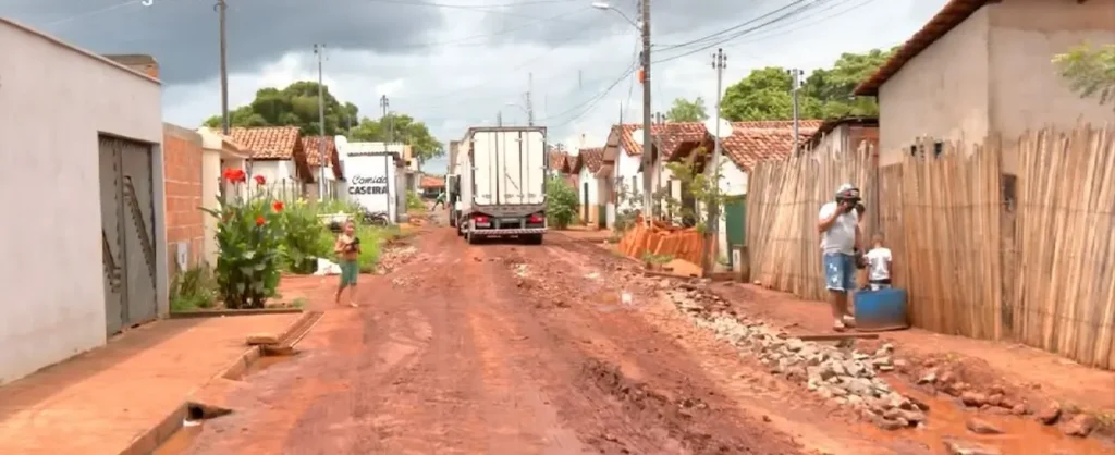 Justiça suspende cobrança de taxa sobre veículos de carga e ônibus em Tocantinópolis - Imagem do artigo original