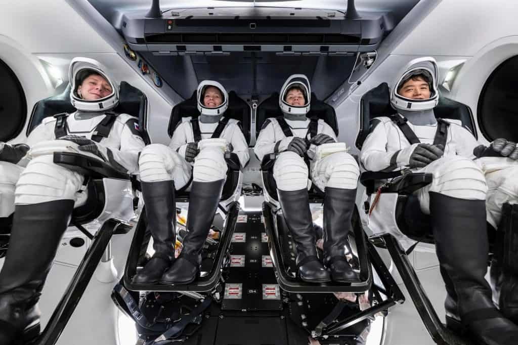 Tripulação da missão SpaceX Crew-10 retorna à Terra após 145 dias na Estação Espacial - Imagem do artigo original