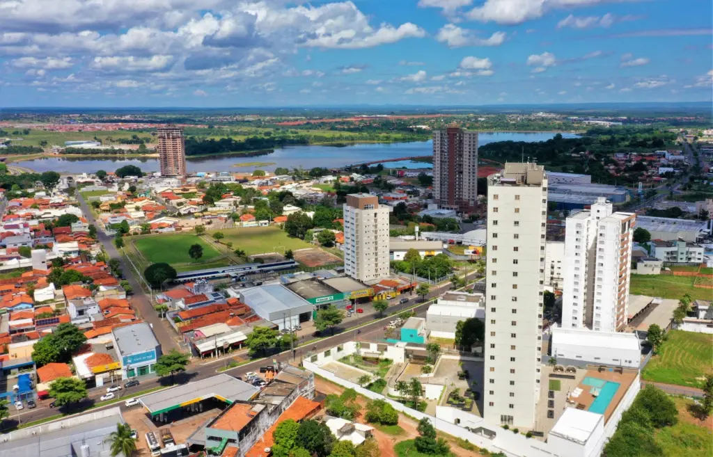 Homem de 45 anos é esfaqueado no pescoço e nas costas durante cobrança de dívida em Araguaína - Imagem do artigo original