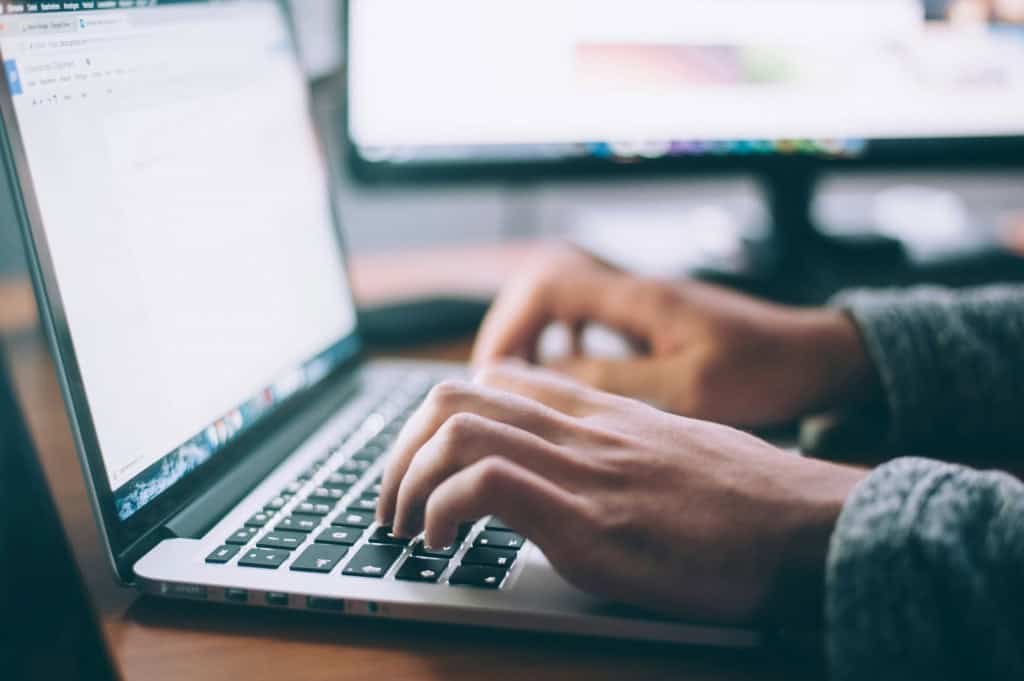 Levantamento aponta mais de 1,2 bilhão de sites ativos e inativos no mundo em 2025 - Imagem do artigo original