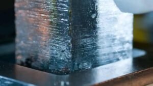 Núcleo de gelo dos Alpes guarda 12 mil anos de mudanças climáticas na Europa