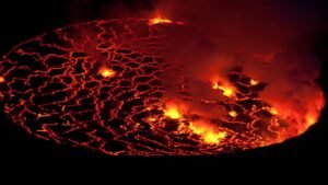 Nyiragongo abriga o maior lago de lava do planeta e desafia monitoramento no leste do Congo