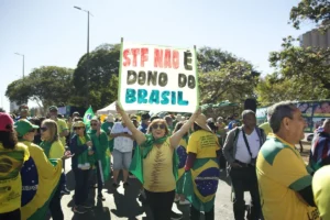 Atos contra Moraes e Lula mobilizam 37 cidades no domingo