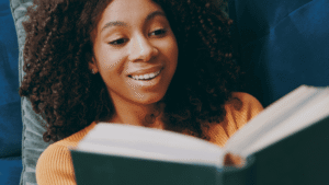 Leitura fortalece o cérebro e reduz estresse: cinco benefícios comprovados pela ciência