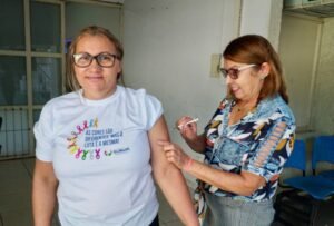 Gurupi reforça prevenção ao sarampo e atualiza cadastro vacinal de profissionais e moradores