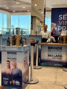 Lago Center Shopping inicia promoção do Dia dos Pais com kit de cerveja e taça para clientes