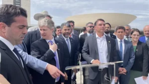 Oposição apresenta “pacote da paz” com anistia ampla, pedido de impeachment de Moraes e obstrução de votações