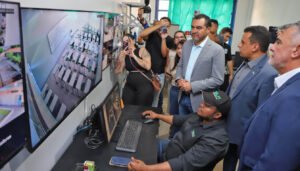 Governador entrega reforma de escola no Jardim Taquari e manda construir refeitório e auditório; obra custou R$ 2,45 milhões