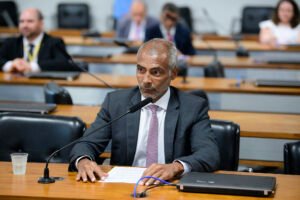 Romário e Eudócia Caldas permanecem como únicos senadores do PL sem apoiar impeachment de Alexandre de Moraes