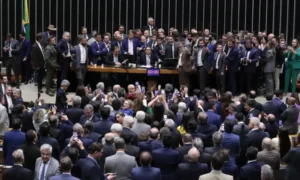 Corregedoria da Câmara inicia análise de denúncias contra 14 deputados que ocuparam a Mesa Diretora