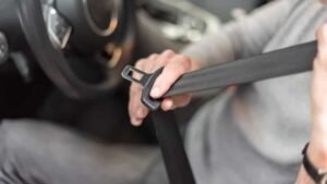 Distância correta e ajuste do cinto são decisivos para a eficácia do airbag