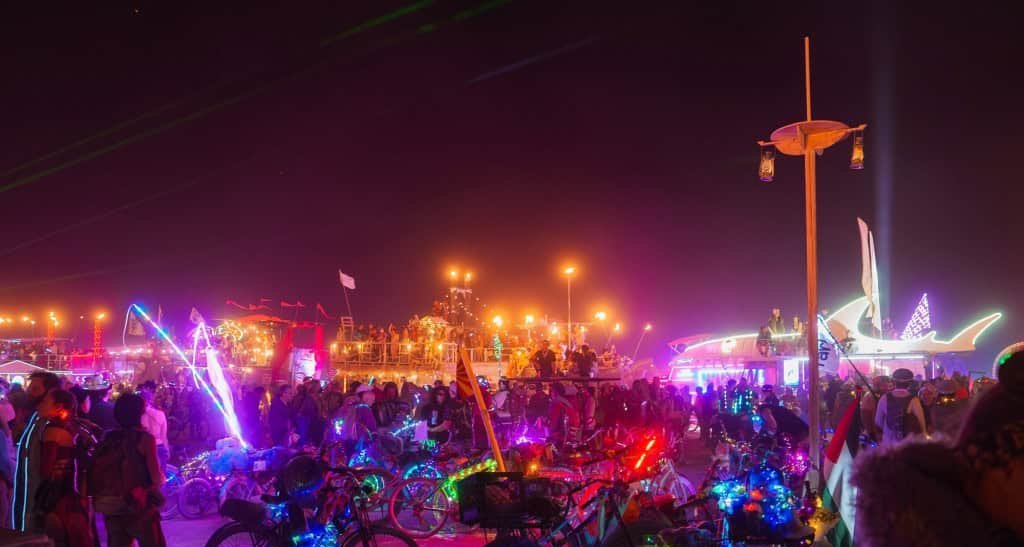 Homicídio durante o Burning Man coloca festival sob investigação policial nos EUA - Imagem do artigo