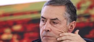 Barroso prevê que julgamento de Bolsonaro afastará extremismo da política