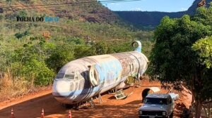 Boeing 727 que ficou 20 anos parado será convertido em suítes de luxo em Carolina (MA)