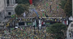 Multidão ocupa a Avenida Paulista no 7 de Setembro para pedir impeachment de Moraes e anistia a Bolsonaro