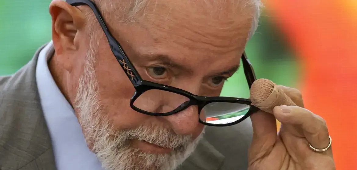 Preferência por nome fora de Lula e Bolsonaro avança, mas petista segue líder, indica CNT/MDA - Imagem do artigo
