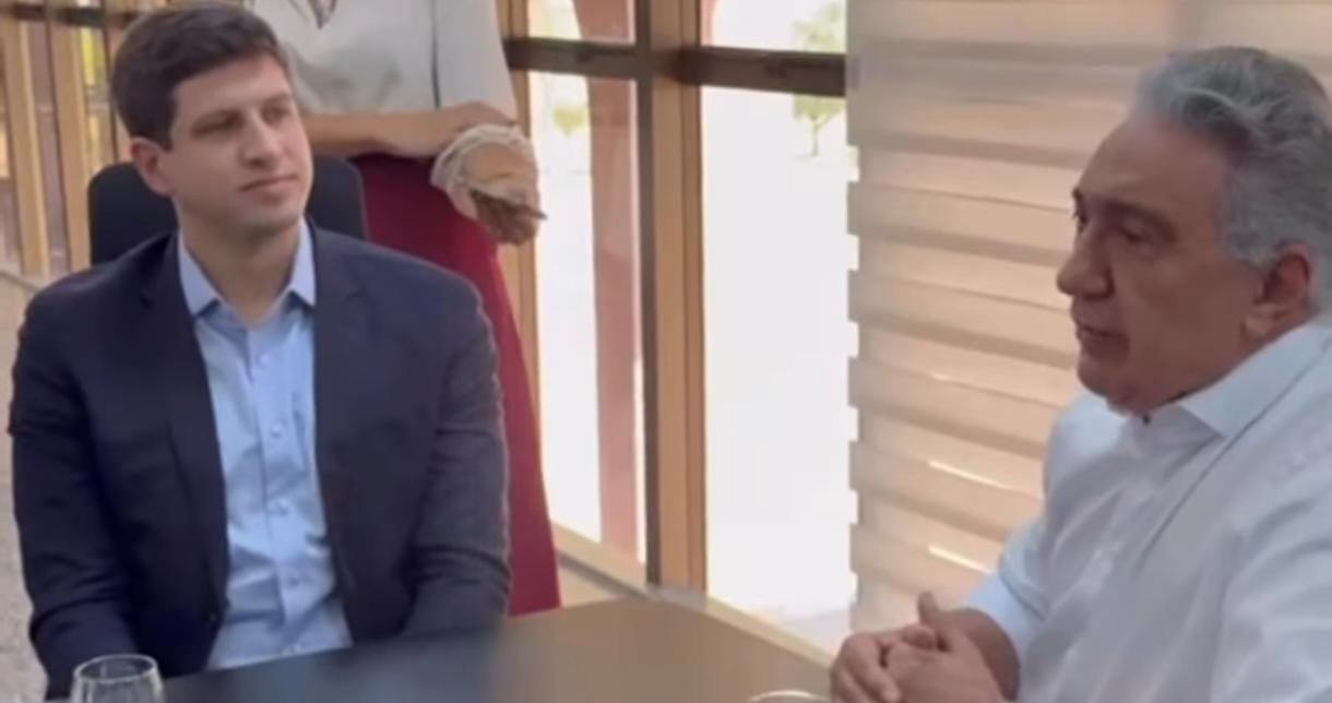 João Campos desembarca em Palmas para articulações políticas do PSB - Imagem do artigo