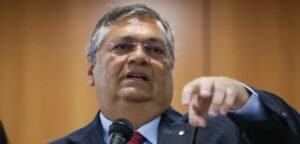 Flávio Dino cita morte de Charlie Kirk e defende atuação repressiva do Estado no STF
