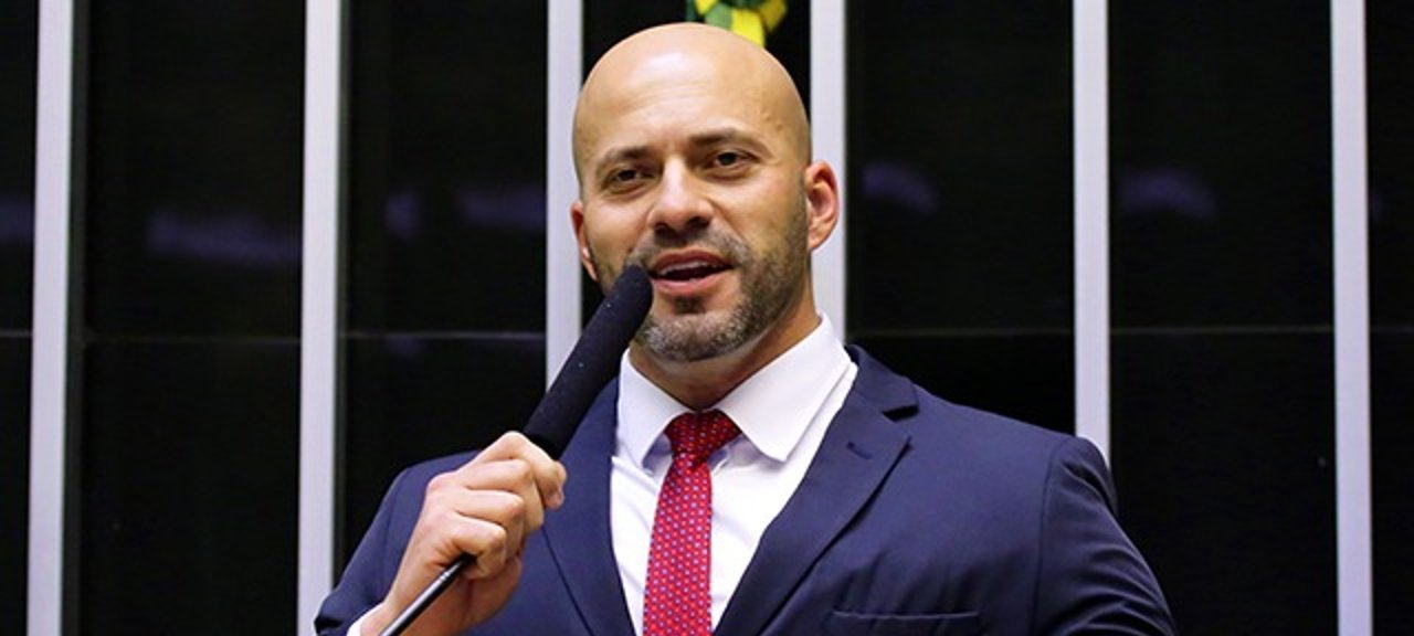 Moraes autoriza redução de 113 dias na pena de Daniel Silveira por atividades educacionais e laborais - Imagem do artigo