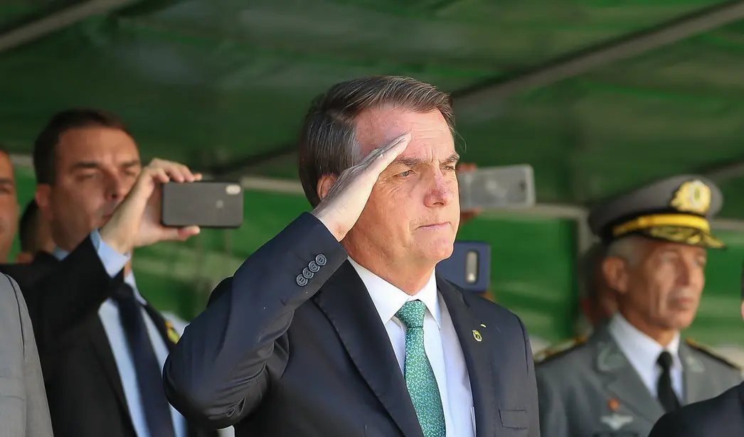 STM explica trâmite para eventual perda de patente de Bolsonaro e outros militares condenados pelo STF - Imagem do artigo