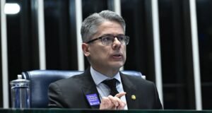Alessandro Vieira diz que vai pedir rejeição da PEC da Imunidade no Senado