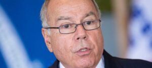 Chanceler prevê telefonema ou videoconferência entre Lula e Trump para discutir tarifas