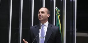 Emenda de 2018 de Eduardo Bolsonaro destinou R$ 863 mil a estatal chinesa posteriormente sancionada pelos EUA