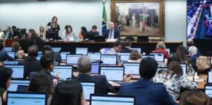 CCJ da Câmara aprova projeto que preserva decisões monocráticas do STF