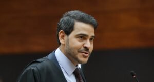 Governo defende piso para motoristas de aplicativos e STF interrompe julgamento por 30 dias