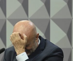 Documentos indicam que 70% das entidades com acordos no INSS pagaram operadores sob investigação