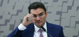 Celso Sabino mantém cargo no Turismo e pode ser expulso do União Brasil