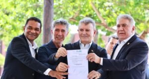 Prefeito de Palmas sanciona lei que rebatiza principal avenida da capital como Avenida Siqueira Campos