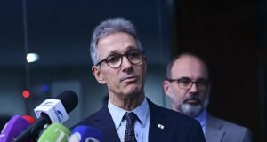 Levantamento em Minas indica empate de Lula com Tarcísio e liderança de Zema no 2º turno